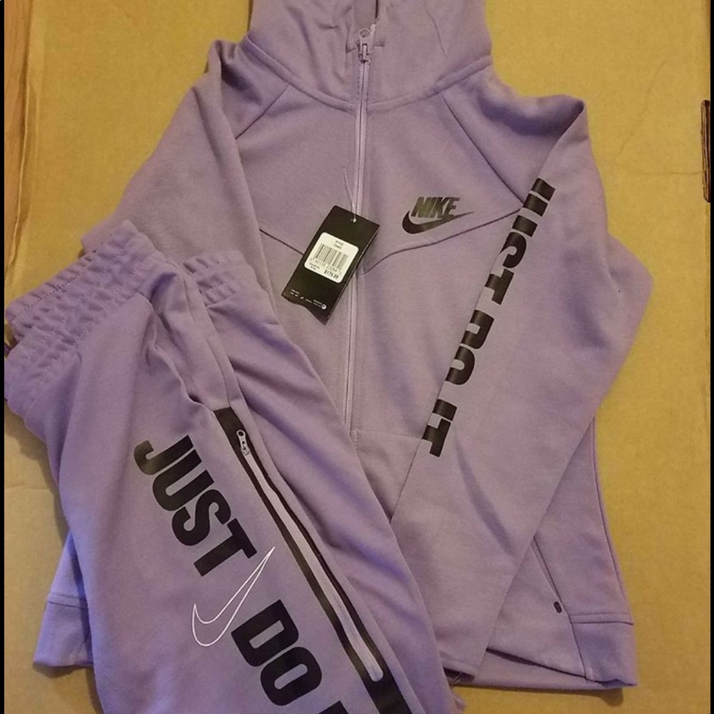 Never worn
